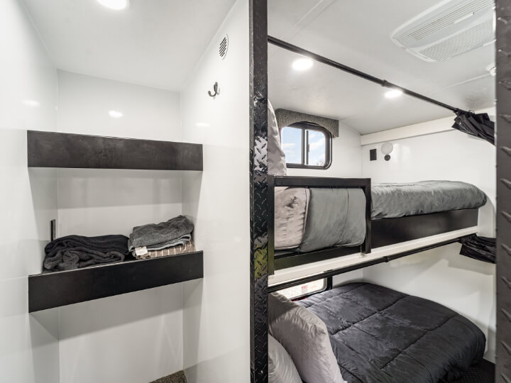 009_dsc04348-edit_320-thumbnail